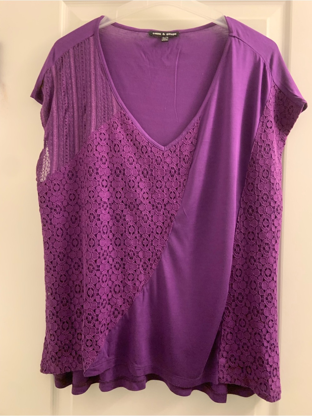 Cable & Gauge Purple Lace Panel V-Neck Tunic